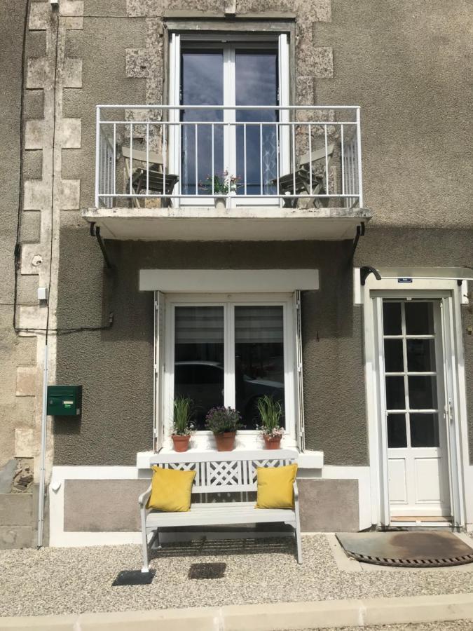 Le Petit Maison Villa Montembœuf Екстериор снимка